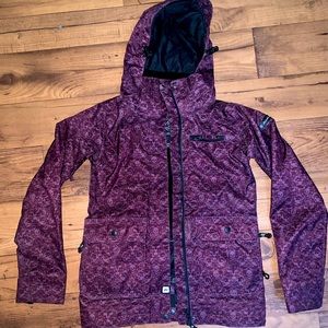 Brand - RIDE Snowboards, XS, condition is LIKE NEW, Material tag photo included